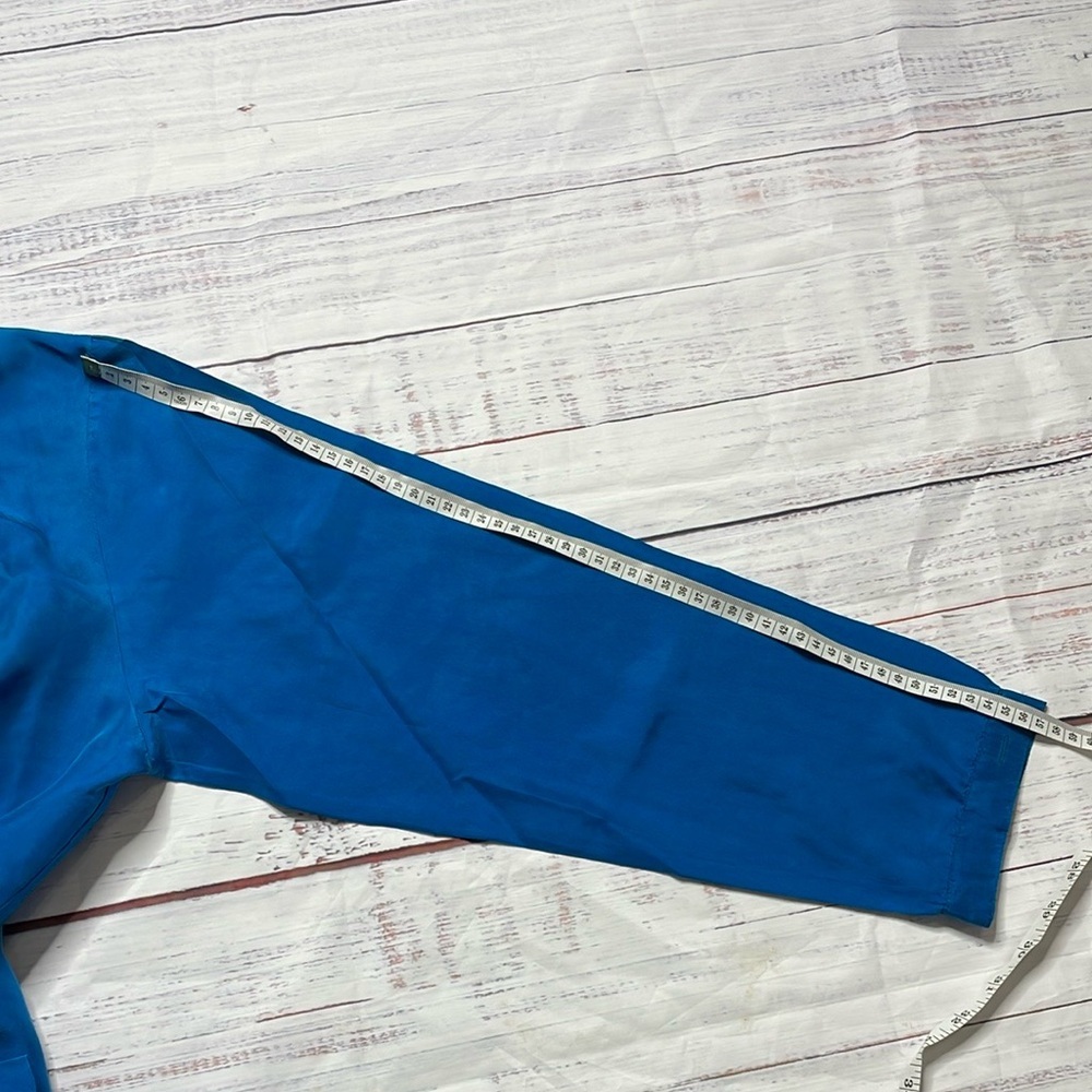 100% Silk Blue Silk Blouse with Knot Buttons - Picture 12 of 16